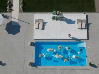 Przygotowanie dekoracji na imprezy i przyjęcia. Ścianki cekinowe, napisy okolicznościowe, cyfry urodzinowe, balony z helem personalizowane